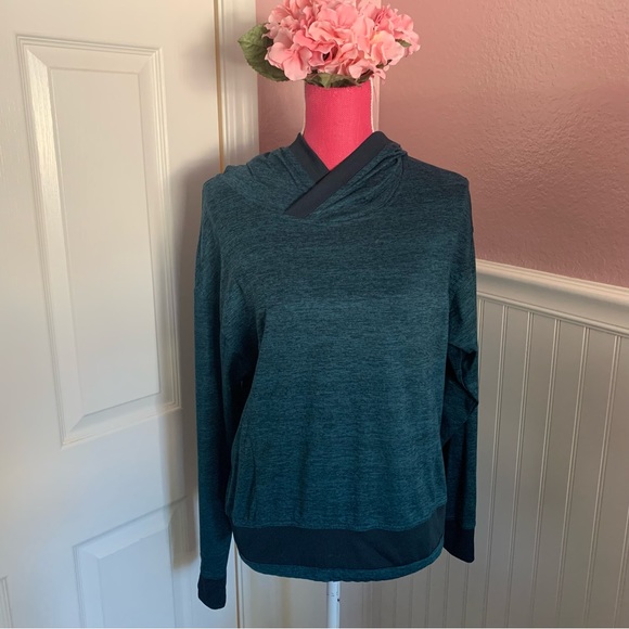 Mondetta Tops - 👗Mondetta Women’s Teal Hoodie size Small, perfect condition
